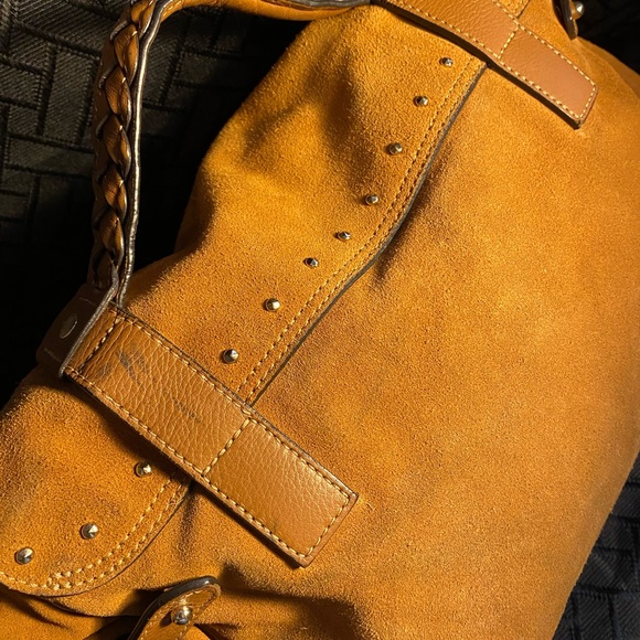 Mulberry Tassel Alexa Satchel in Sycamore Suede with Shiny Gold Tone Hardware - Picture 6 of 15